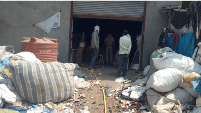 Mattress factory sealed for stuffing used face masks instead of cotton