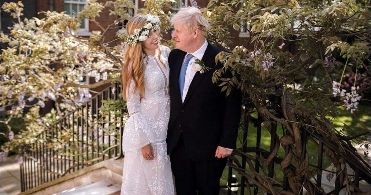 Boris Johnson marries fiancee Carrie Symonds in a secret ceremony