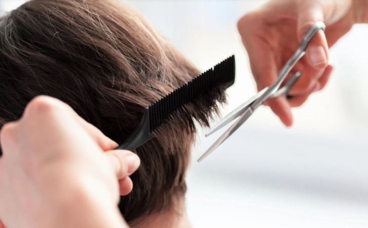 Boy calls police after getting angry with barber over bad haircut