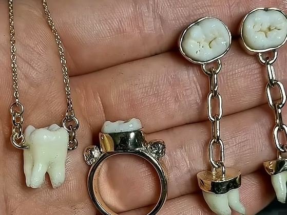 Jeweller makes necklaces, rings from teeth of dead loved ones