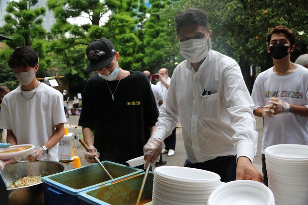 Pakistani in Japan reaches out to homeless, detained foreigners