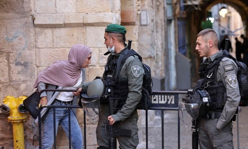 Israeli officers kill Palestinian woman after alleged stabbing, open fire on medical help