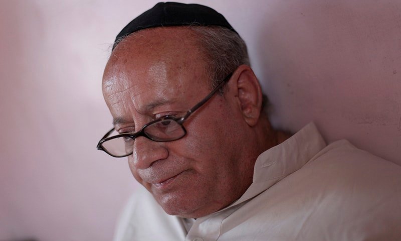 Kabul’s last Jew fearing Taliban divorces wife to be in Israel