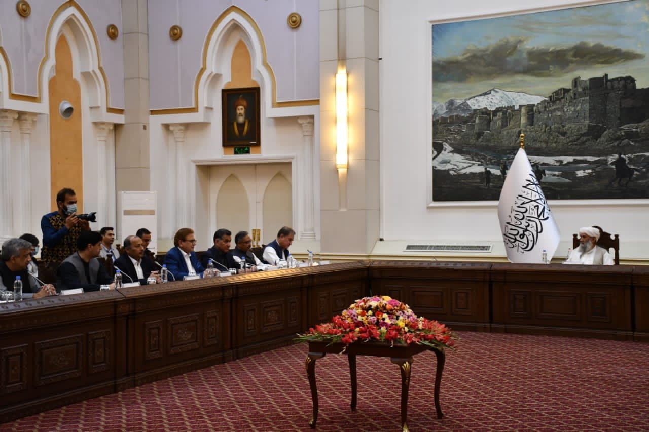 FM Qureshi arrives in Kabul to hold important talks with Afghan leadership