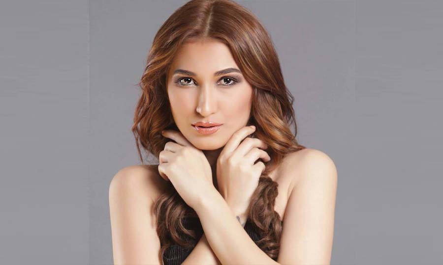 Abeer Rizvi Pakistani Female Model