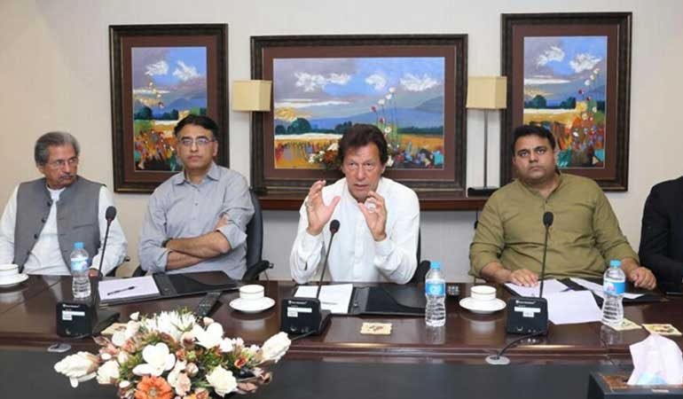 ‘You people do not stand together on any issue’: PM Khan shows anger for disunity among PTI leaders