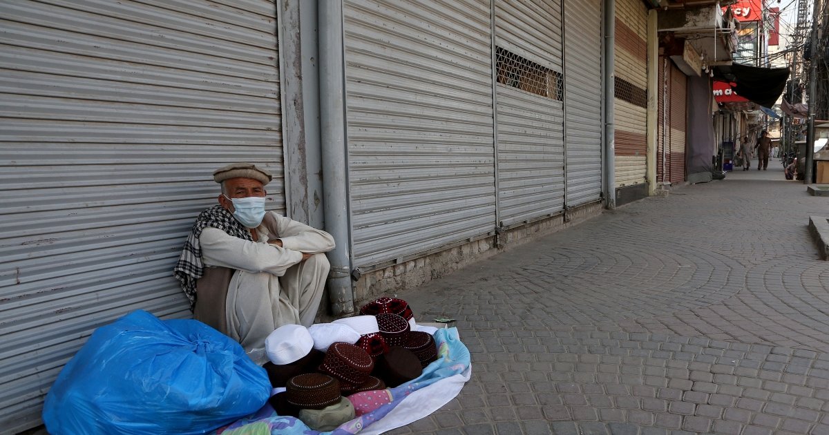 ‘No lockdown for now,’ says NCOC chief despite rising cases