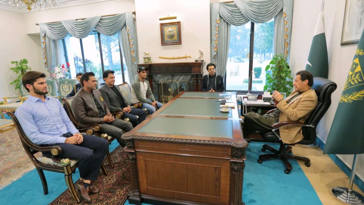 PM Khan predicts winning team of PSL 7