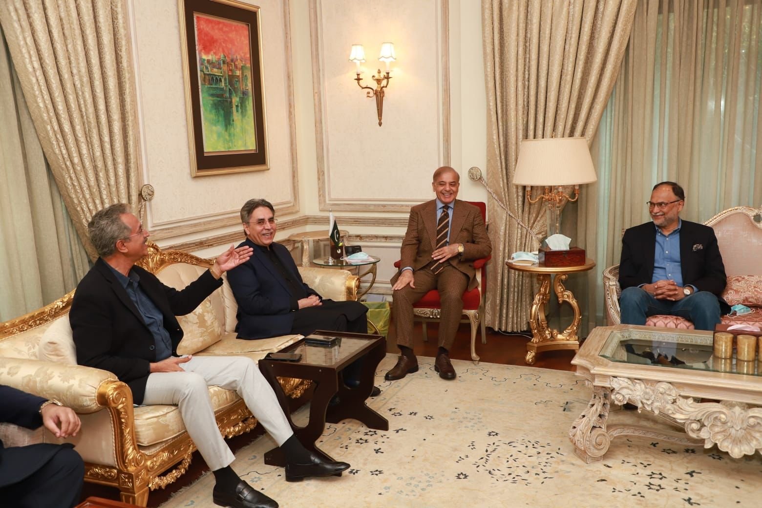 ‘Today’s ally can become tomorrow’s rival,’ says Shehbaz as PML-N meets MQM-P delegation