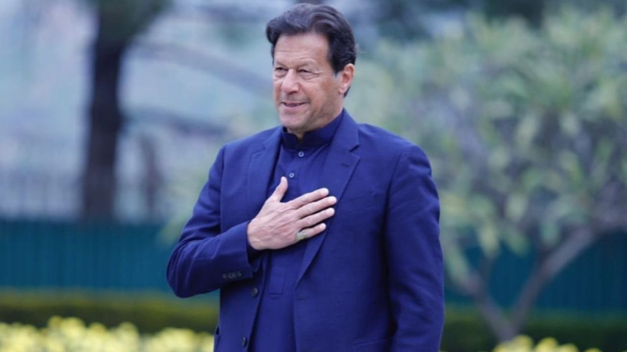 PM Khan to reportedly watch PSL 7 final at Gaddafi Stadium