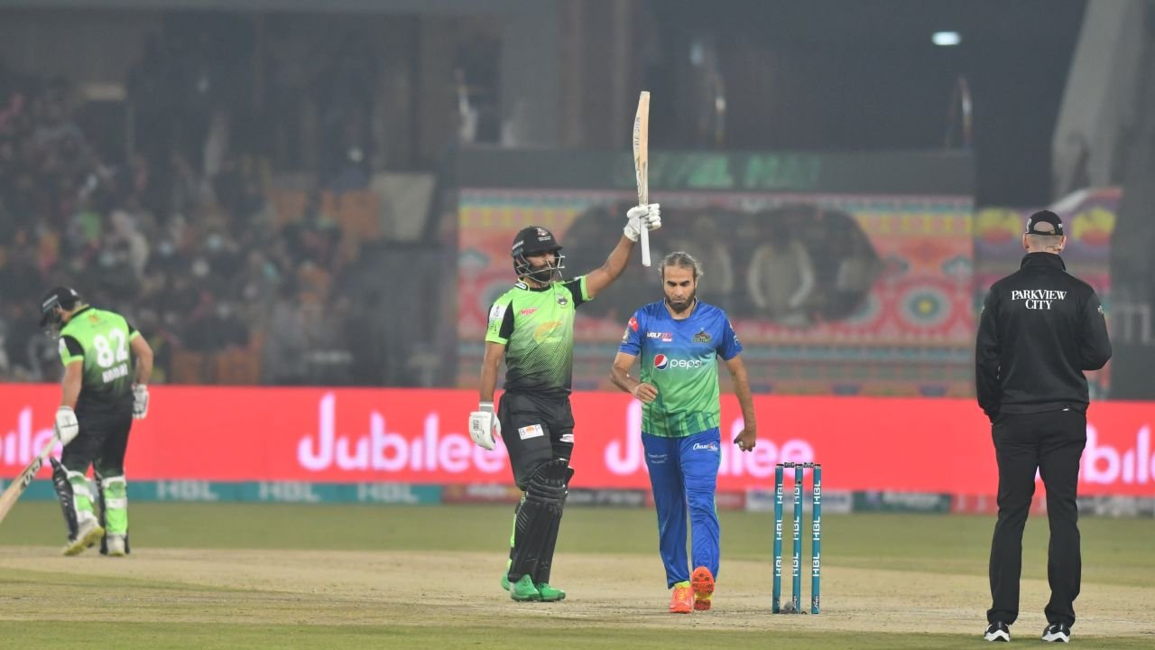 Qalandars’ Fakhar Zaman breaks Sultans’ winning streak