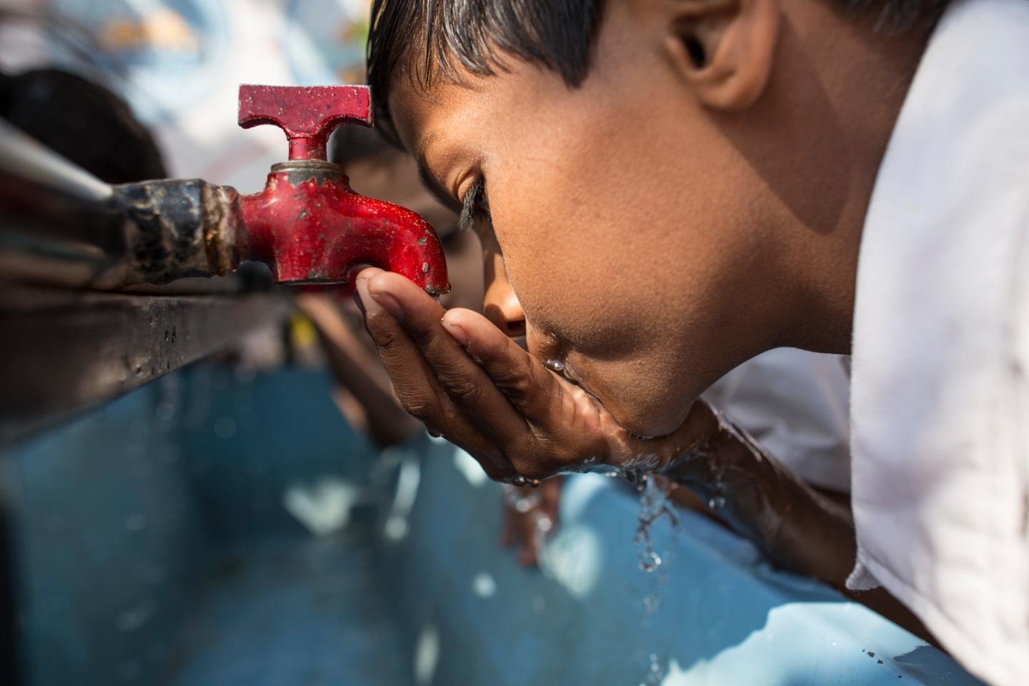 61% drinking water in the country unsafe to drink: report presented to Parliament