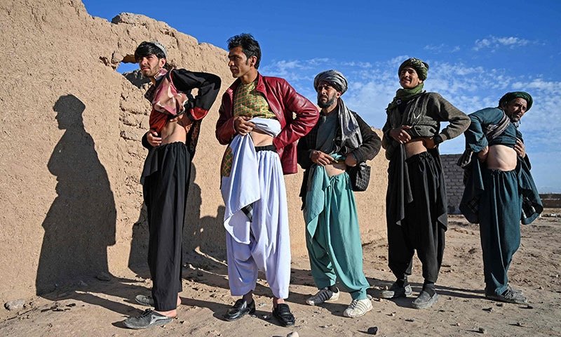 Afghans forced to sell kidneys as struggle to feed children continues