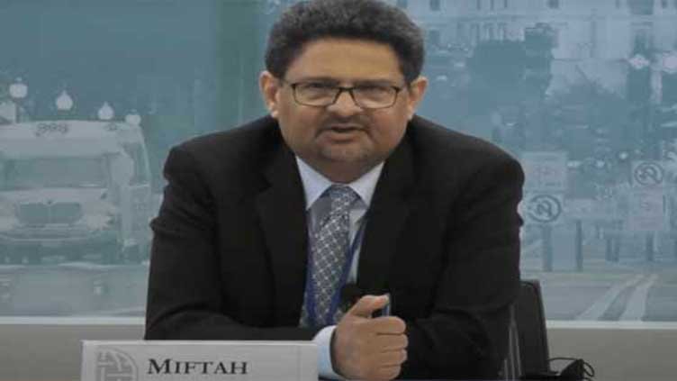 Miftah Ismail reacts to ‘hate campaign’ against him by former PTI ministers