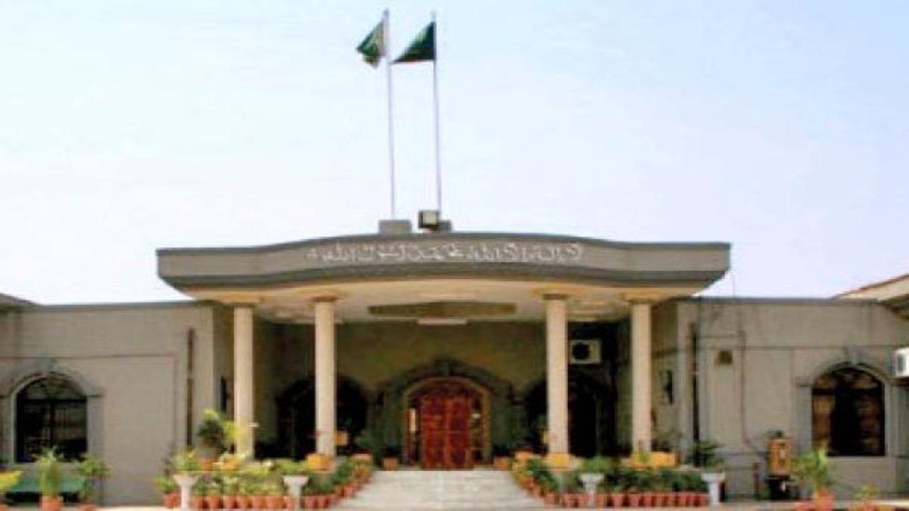 ECP barred: IHC suspends 30-day deadline order in PTI foreign funding case