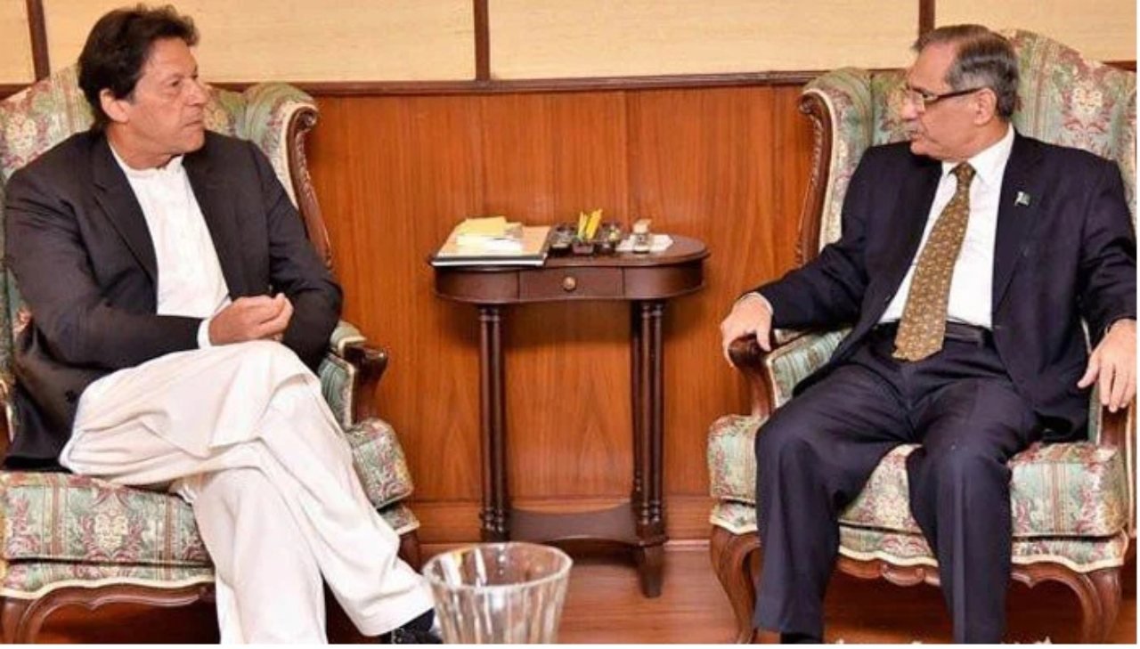 Former CJP advices Imran not to ‘criticise judiciary’