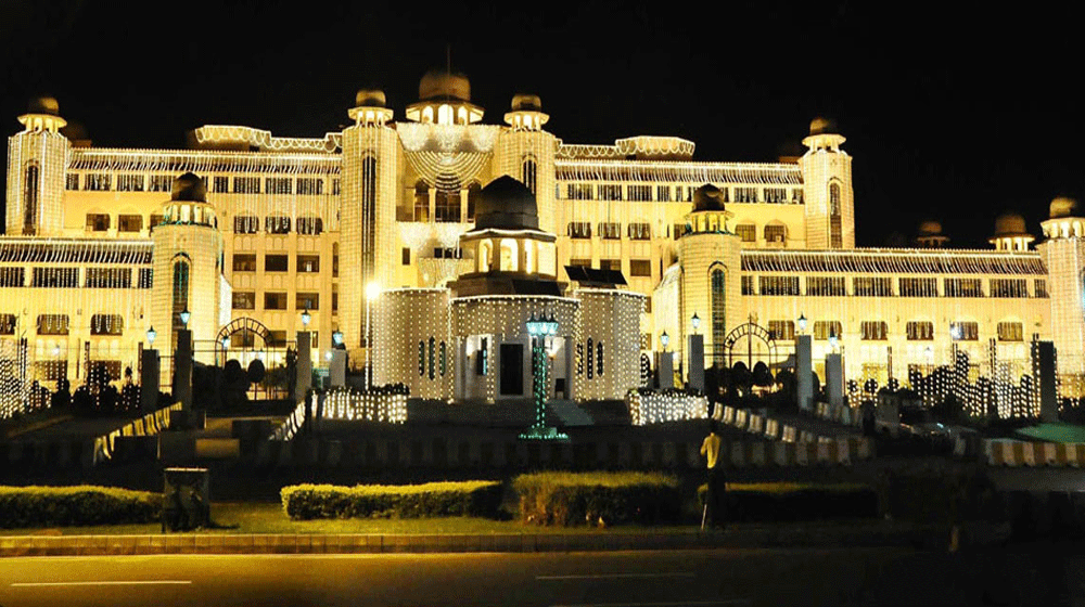 Pakistan to choose its new Prime Minister today