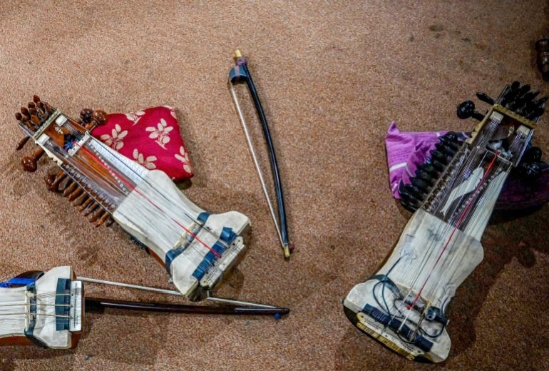Mughal-era instrument Sarangi fading out from music scene