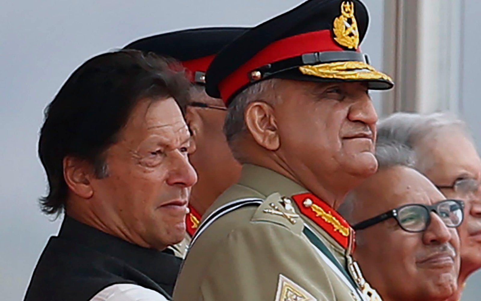 ‘Martial law or elections – your choice’: Khan threatened to impose martial law, states report