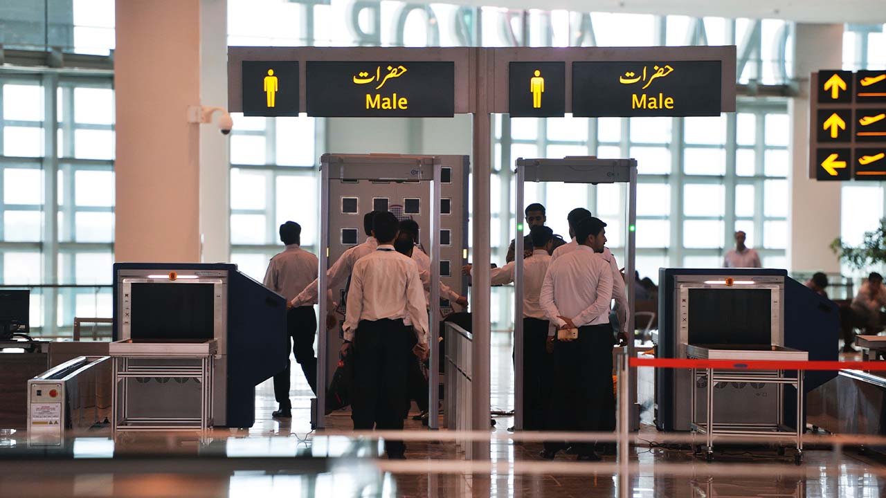 Pakistan Customs intensifies inspection at all international airports