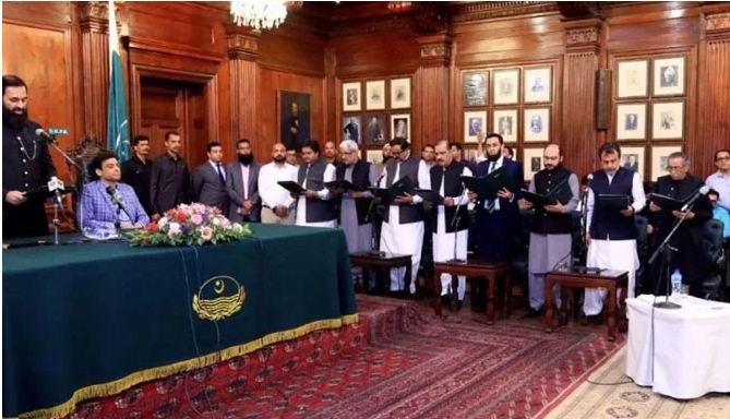 CM Hamza Shehbaz finally has a cabinet after a month