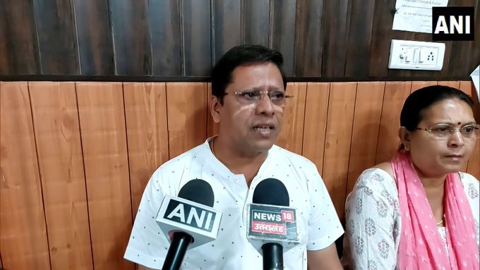 Parents sue son for money they spent on raising him, having no grandchild