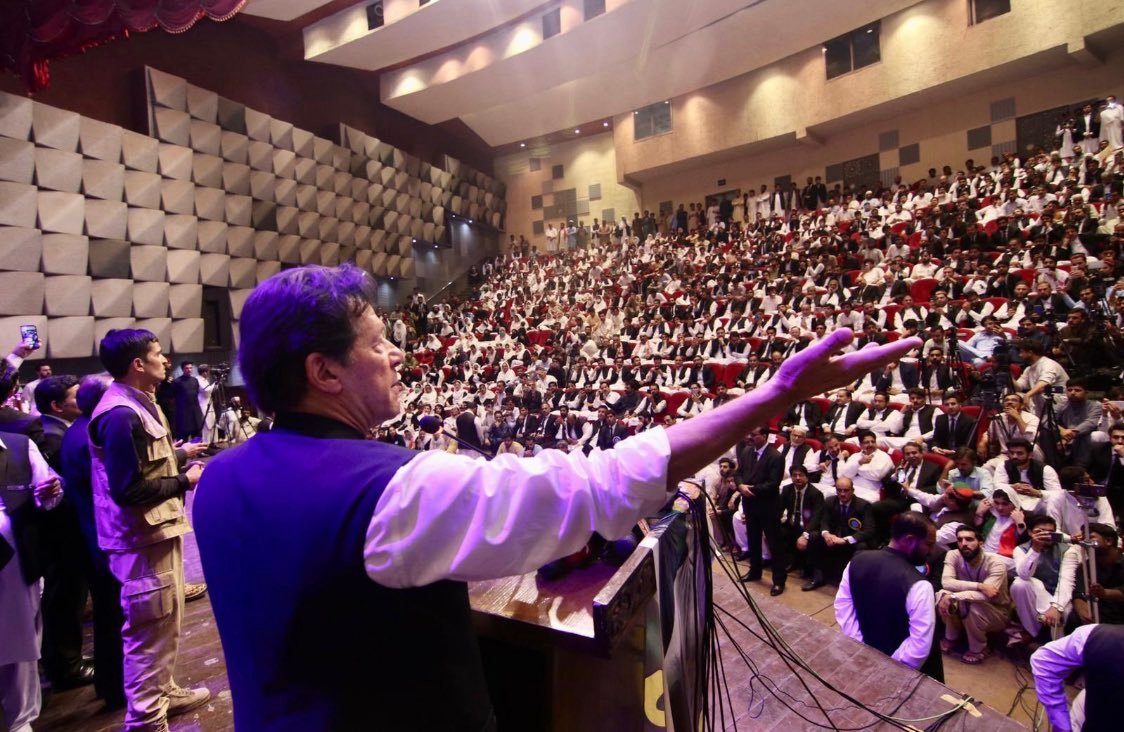 ‘Is say zaida Allah ki kya lanat hogi ke Madina mein aap ke khilaaf naray lagay’: Khan