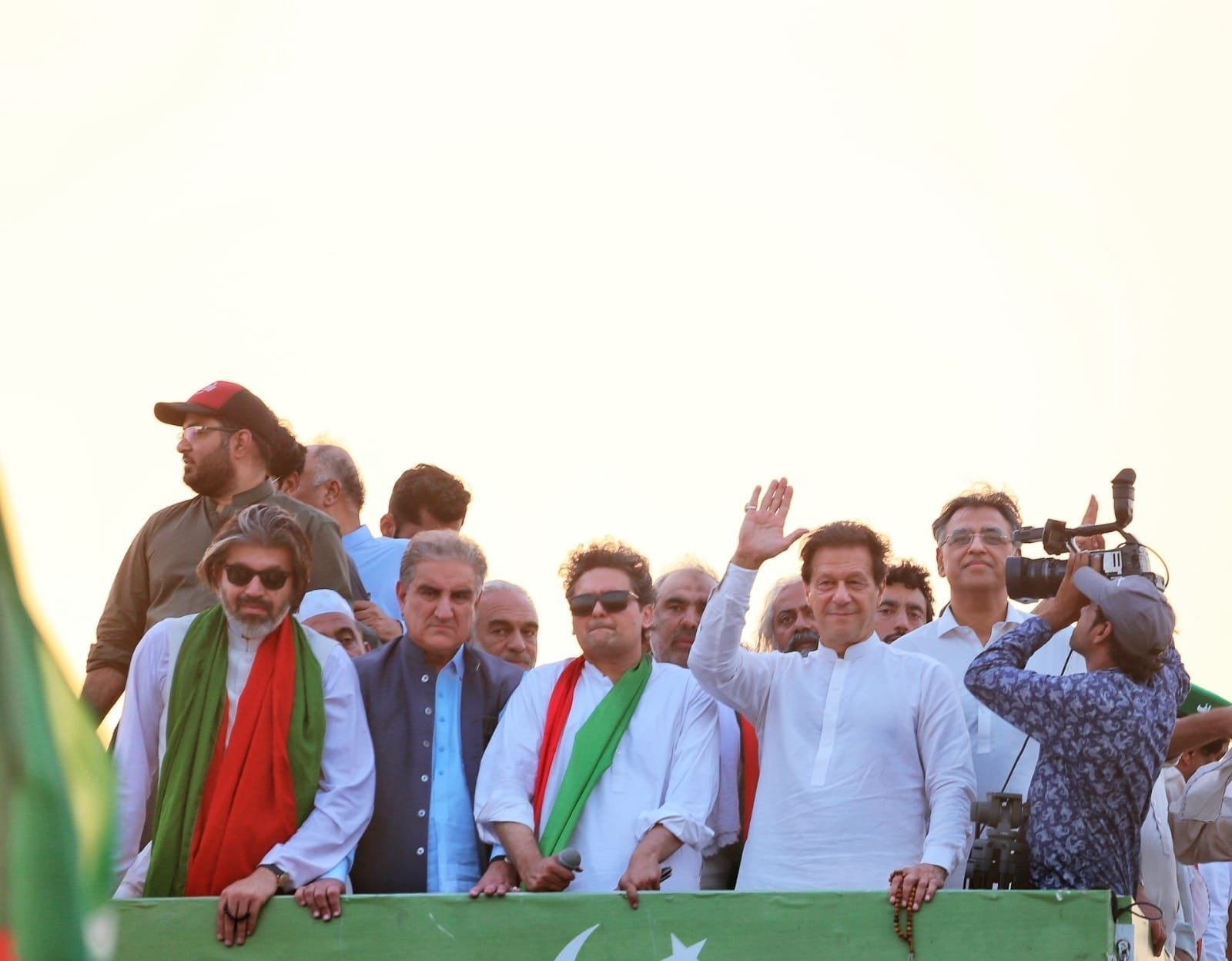 ‘Our people had pistols’: Khan admits PTI workers had weapons in Azadi March