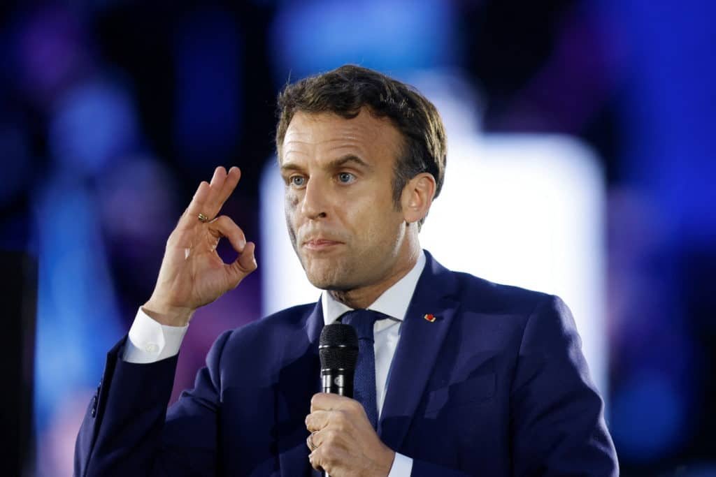 French President Emmanuel Macron loses  majority in parliament