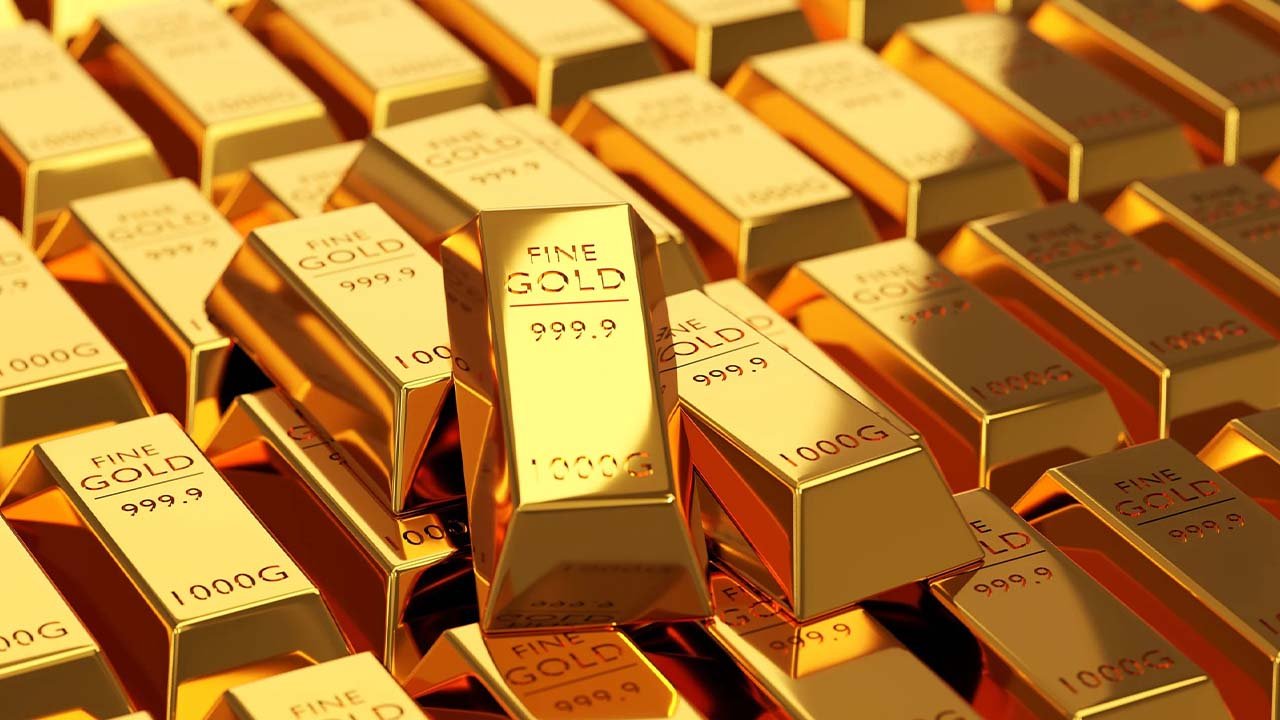 Gold surges to Rs147,250 per tola in local market