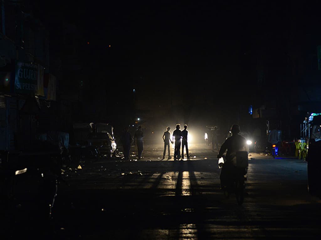 Loadshedding situation to get better by mid-July, says Musadik Malik