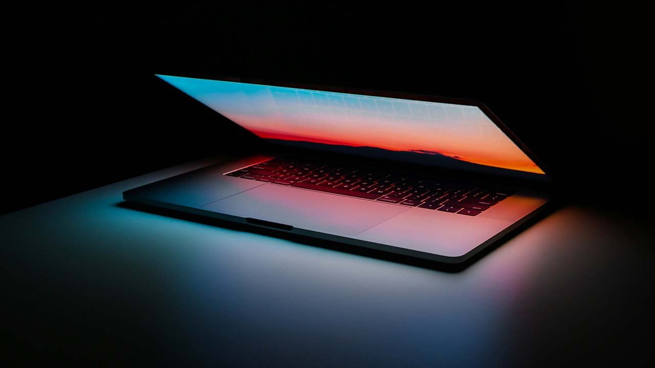 Here’s how to build your new laptop without going to a shop