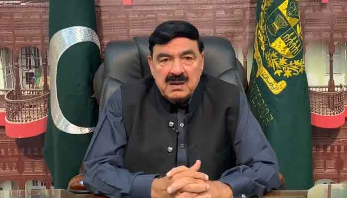Sheikh Rasheed to appear before anti-corruption department tomorrow