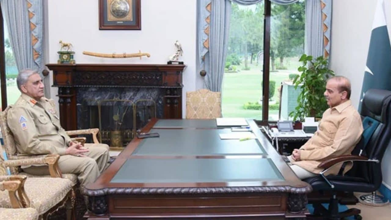 PM Shehbaz meets COAS Gen Bajwa