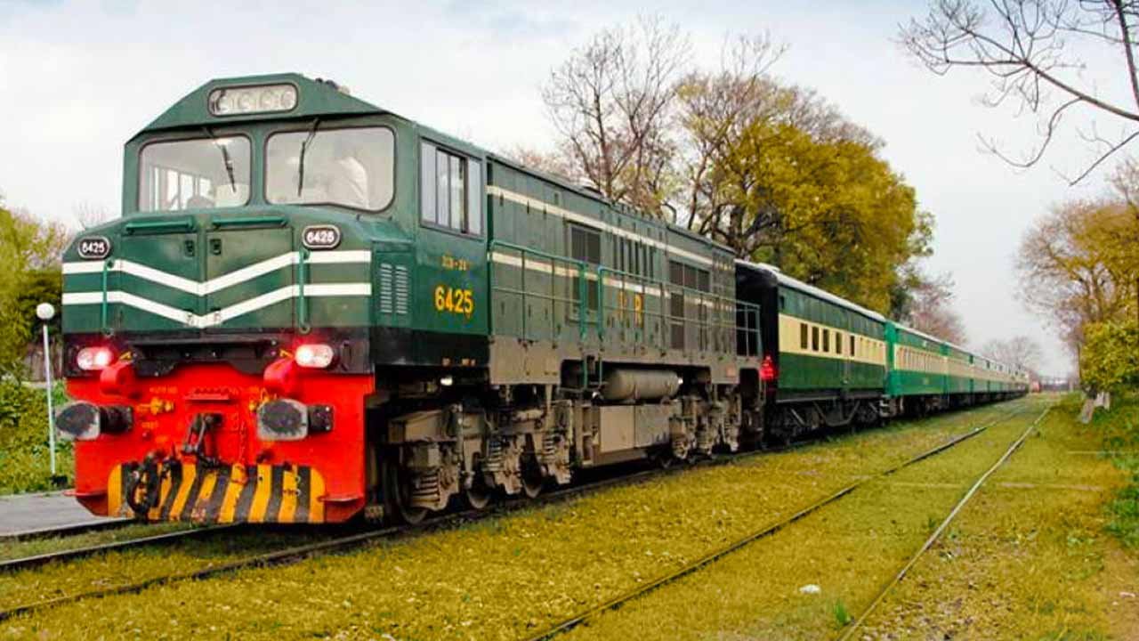 Pakistan Railway offers 30 per cent fare discount for Eid-ul-Azha
