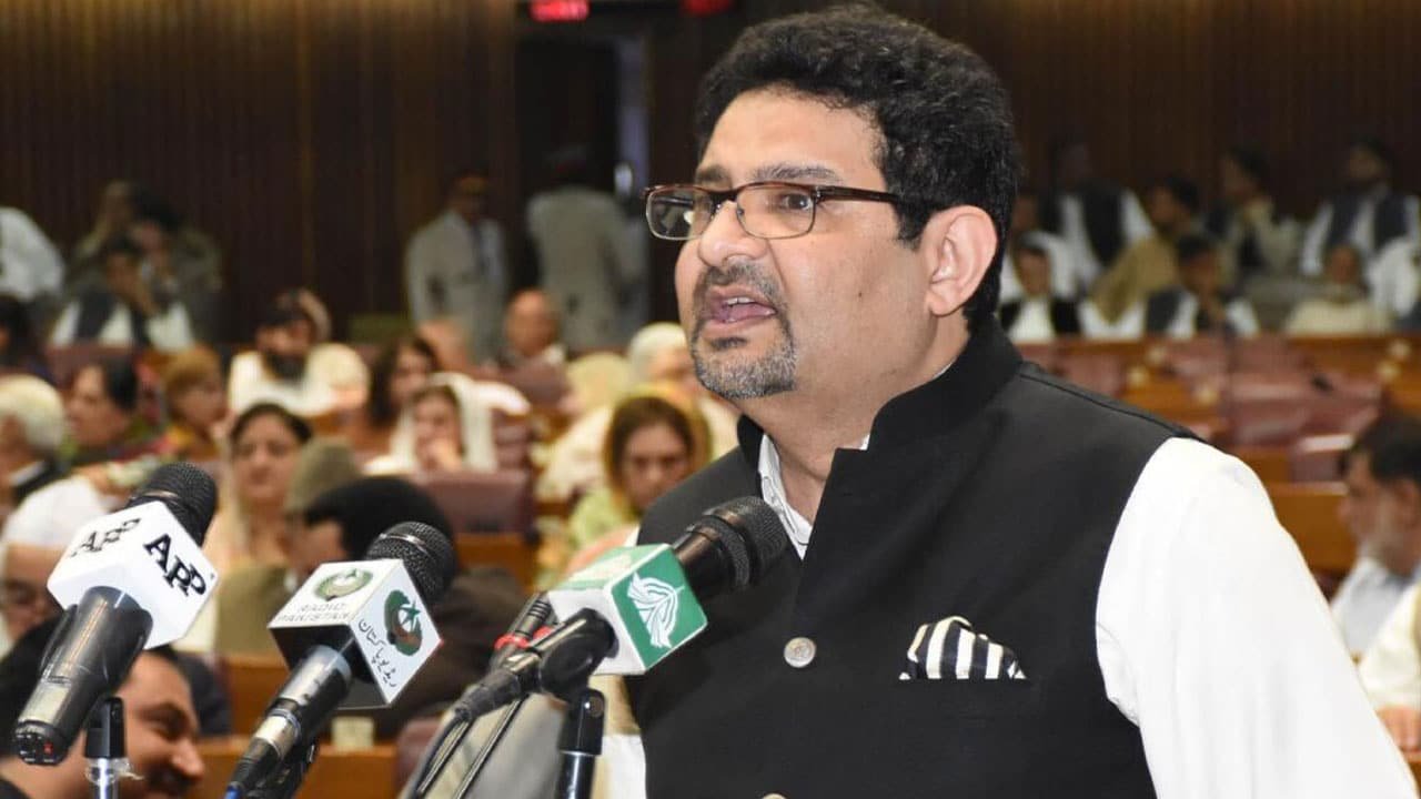 Summary to deduct two days’ salary of government employees sent to PM