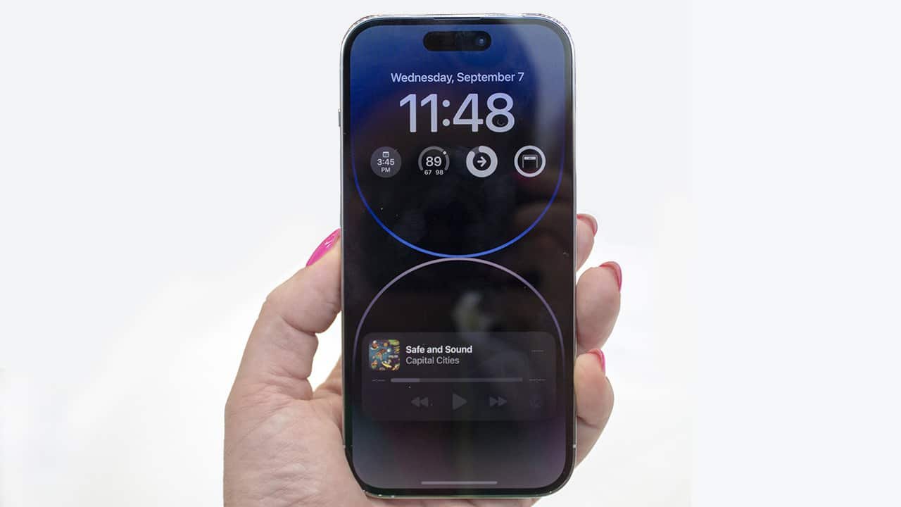 Apple fixes iMessage and FaceTime bugs in iPhone 14 series with new iOS update