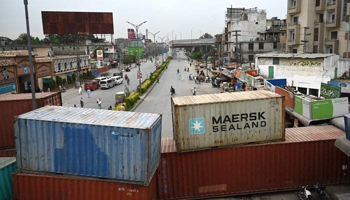 ‘Long March will be dealt with iron hands’: PML-N leaders and ministers react to Khan’s long march