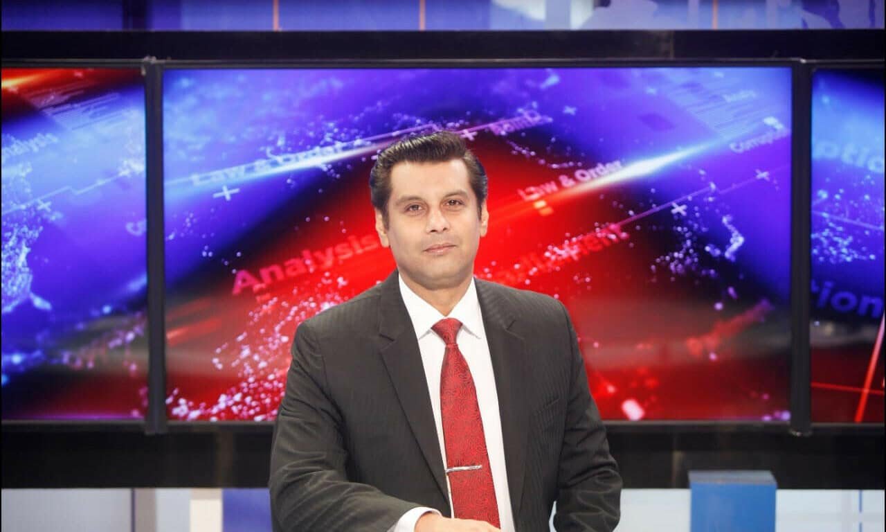 Arshad Sharif ke nakhun utaray gaye, 3 ghantay tashadud keeya gaya, reveals Kamran Shahid