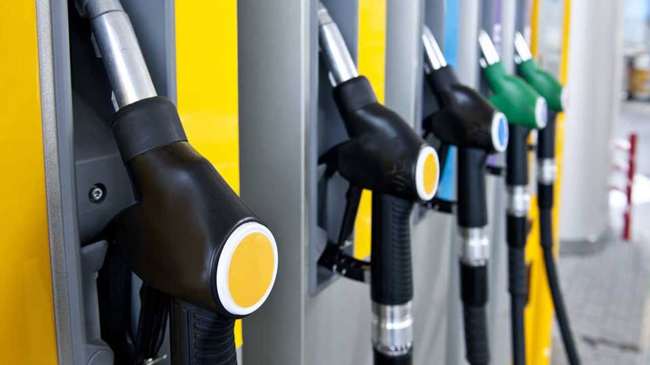 Pakistan seeks to import 1.5 million tonnes of petrol from UAE at a negotiated price