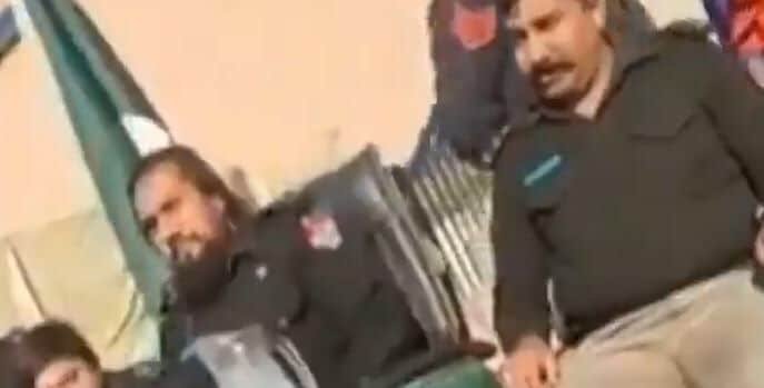 Peshawar SHO announces he will resolve issues according to Sharia