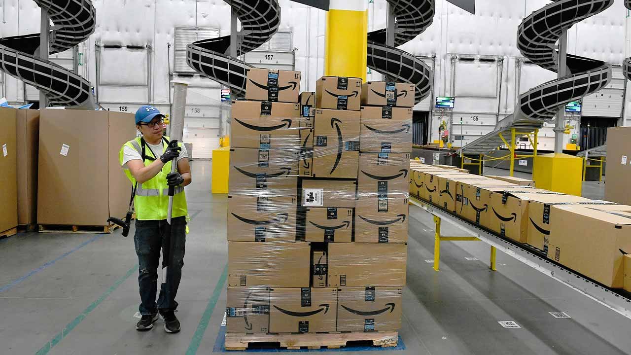 Amazon plans to lay off 10,000 employees due to declining sales