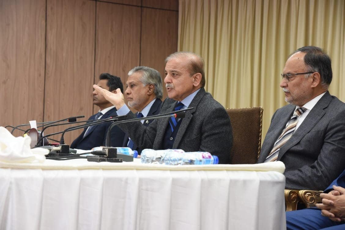 ‘Gen Bajwa apkay mohsin thay, aap mohsinkush niklay’: PM Shehbaz to Imran Khan