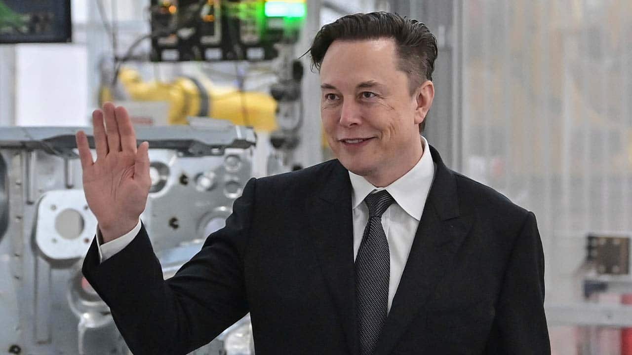 Elon Musk will step down as Twitter CEO once he finds a ‘foolish enough’ replacement