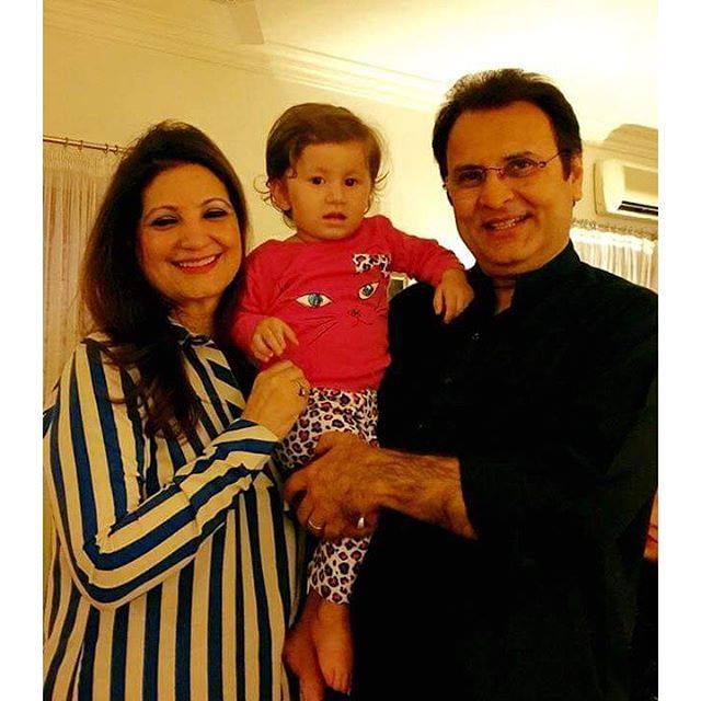 Momal Sheikh reacts to uncle Behroze Sabzwari’s remarks about women’s ‘tight’ clothing