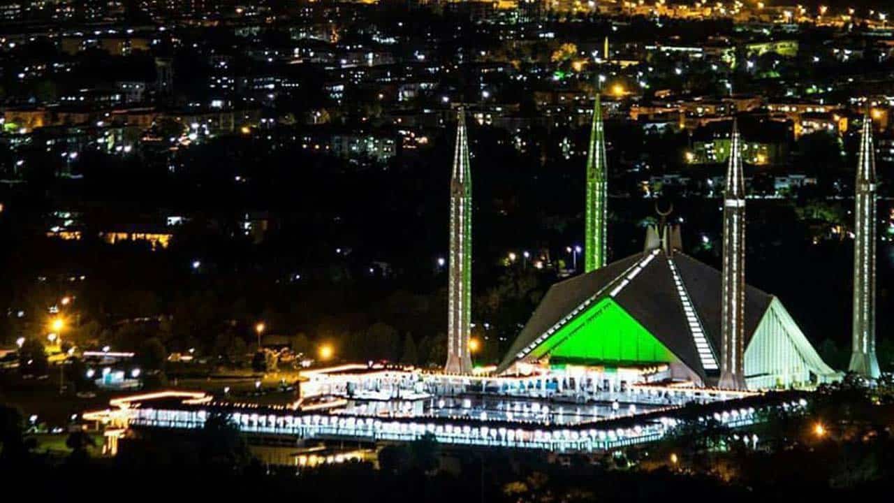 CDA to turn off 50% lights on Islamabad’s roads to save energy