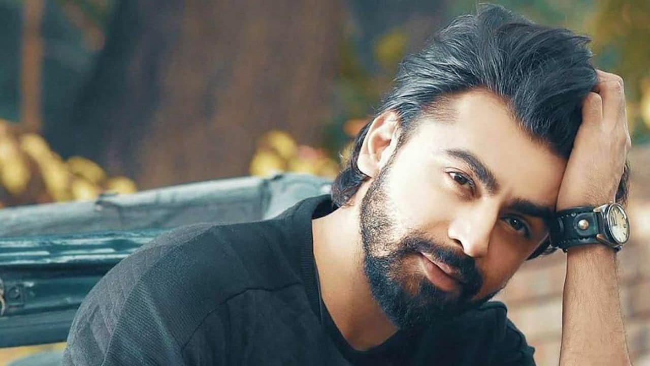 ‘Stop spinning the truth’: social media users are furious with Farhan Saeed after he defended attending Hum Awards during floods