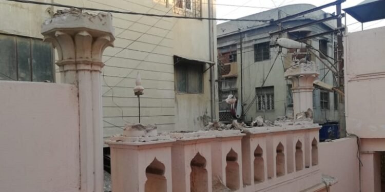 Ahmadi Ibadatgah vandalised in Karachi