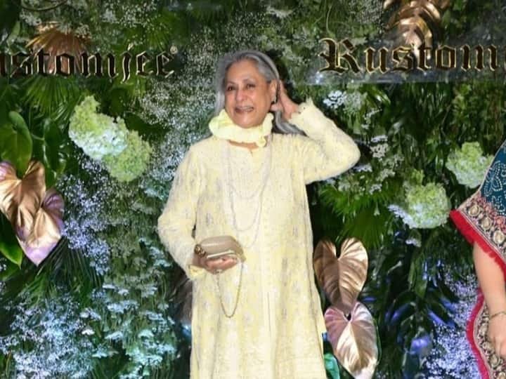 ‘Dekha mein kitna smile karti hoon’: Jaya Bachchan’s interaction with the press goes viral