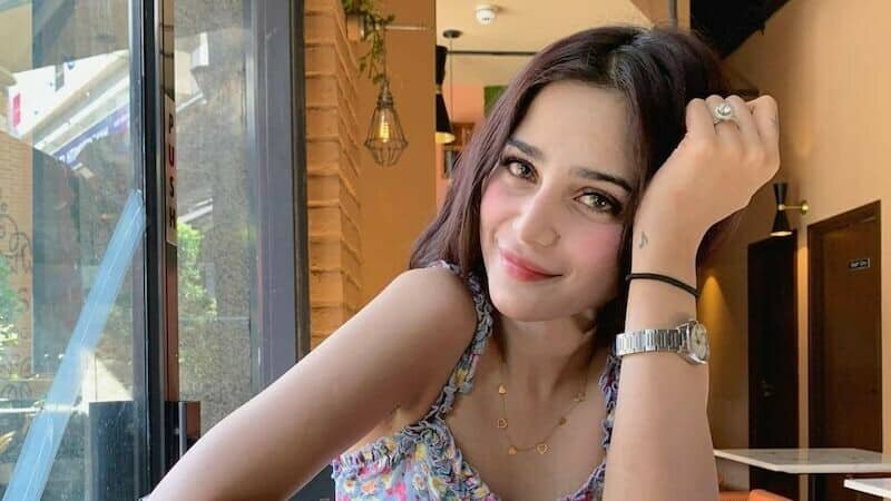 ‘Sharam karo’: Aima Baig slams FHM magazine for misinformation